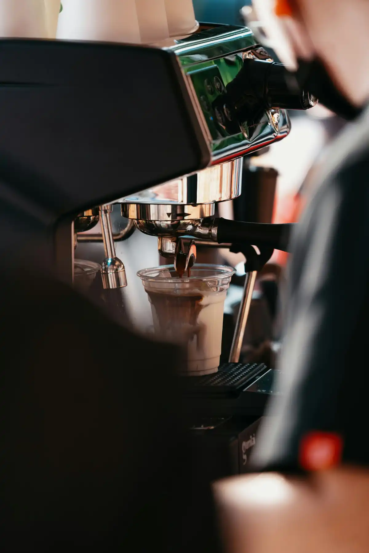Gros plan d’une machine espresso
